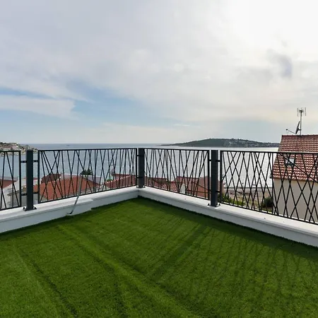 Luxury Living At Horizon Retreat Apartment