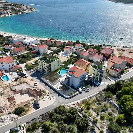 Luxury Living At Horizon Retreat *