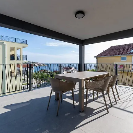 Luxury Living At Horizon Retreat Sevid