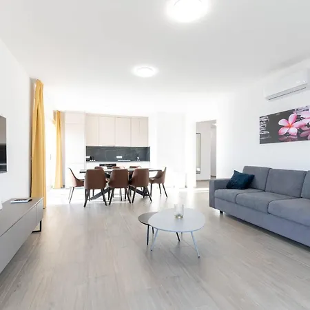 Luxury Living At Horizon Retreat Sevid